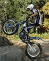 avec un niveau Elite en v&eacute;lo, Ian se d&eacute;brouille bien en moto !