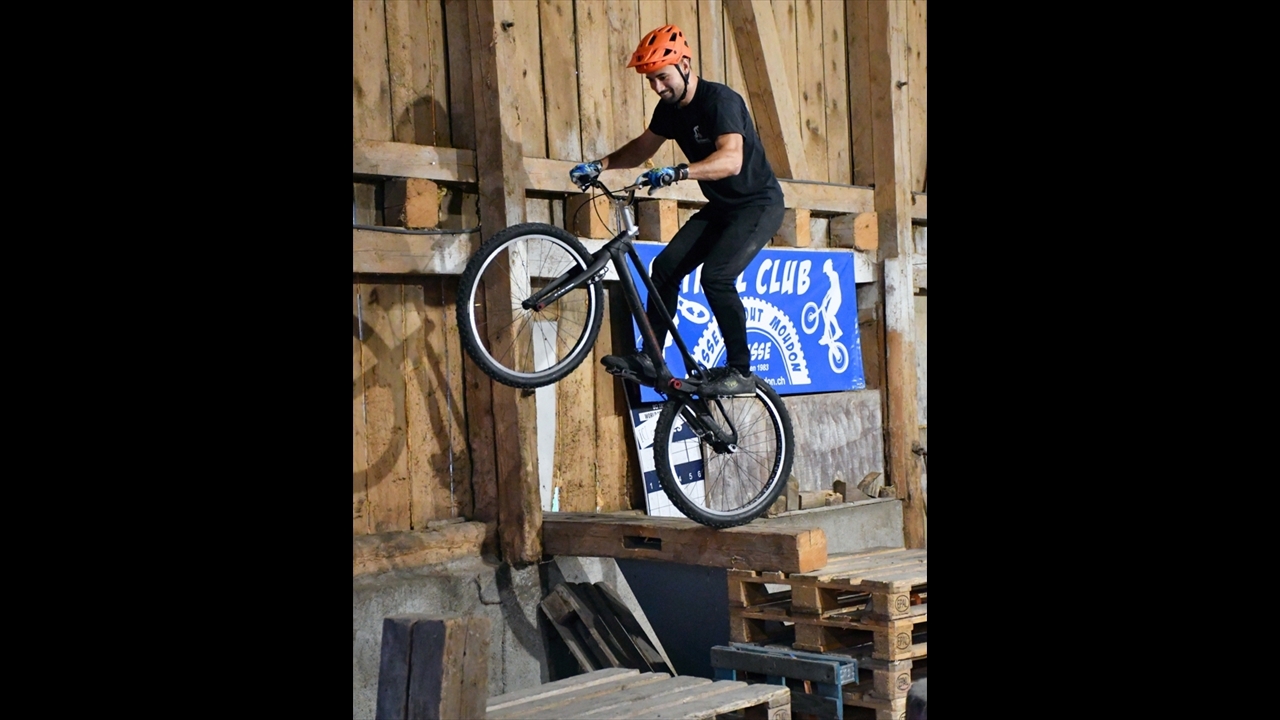 2025-11-15_concours-interne-velo_8639_Tom
