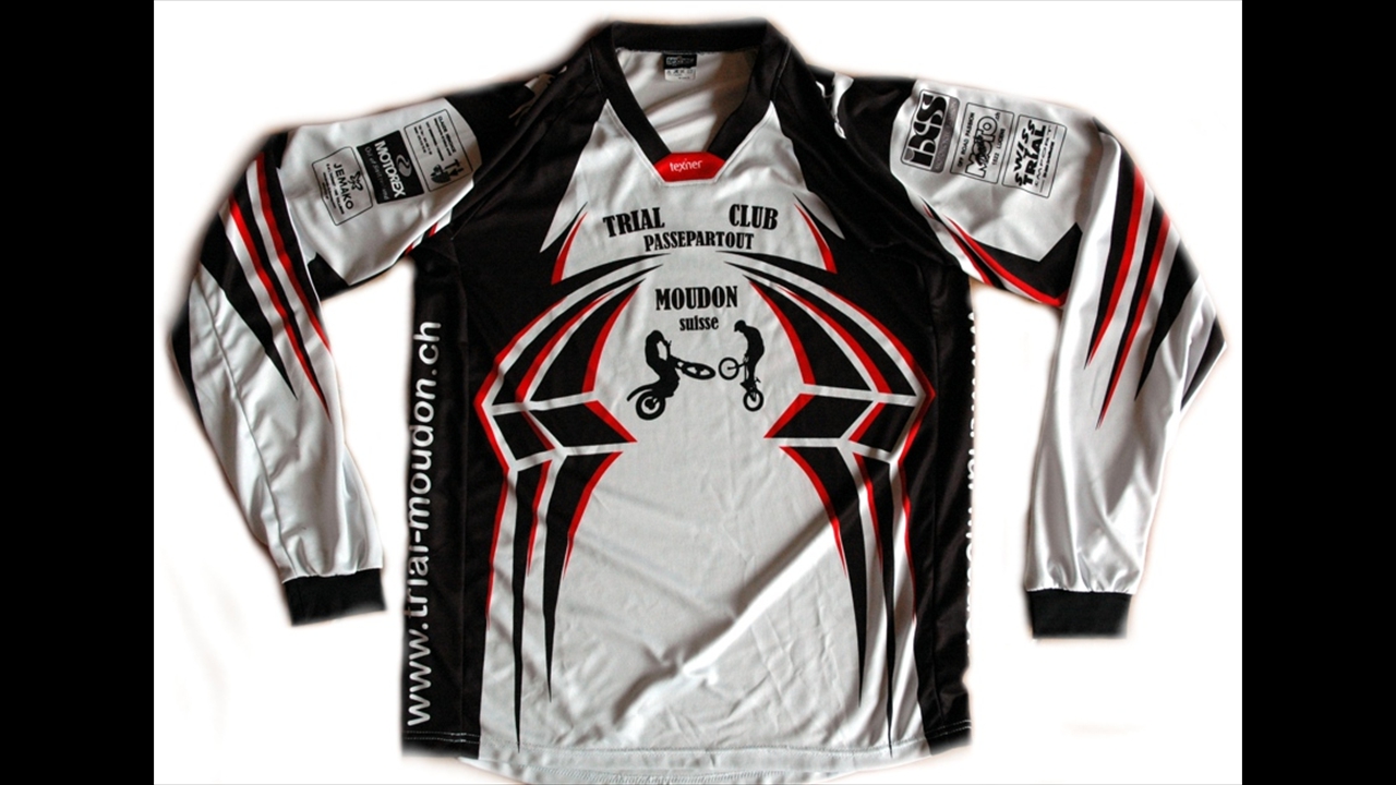 2010_Trial_pulls-2010_manches-longues_web