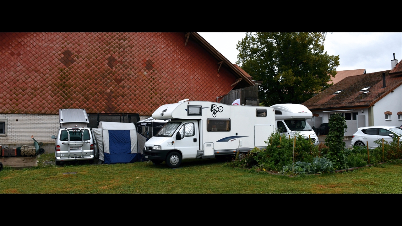 2023-08-27_DSC_5896_parc-bus-chez-Marc